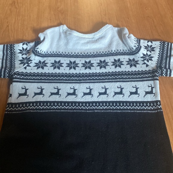 Reindeer black and white sweater dress - Picture 3 of 3